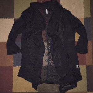 Half sleeve black lace cardigan